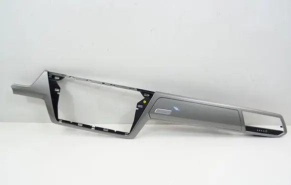 Volkswagen Touran III Panel trim 5TB858416G02