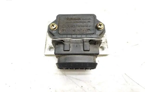 Audi 80 90 S2 B4 Combustion control unit/module 211905351D