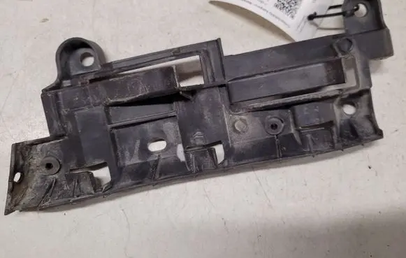 Volkswagen Caddy Rear bumper mounting bracket 2K0807394