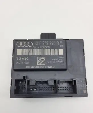 Audi Q7 4L Door control unit/module 4L09596794