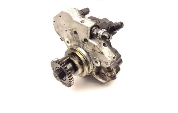 Mercedes-Benz E W212 Fuel injection high pressure pump A6420701001 0445010245