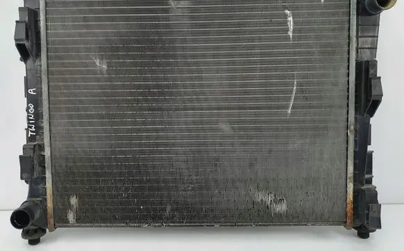 Renault Twingo II Coolant radiator 8200369307