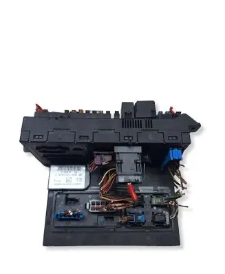 Mercedes-Benz CLS C219 Fuse module 2115454101