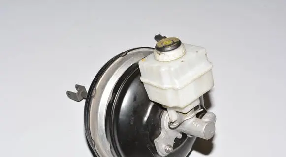 BMW 5 F10 F11 Brake booster 6796726