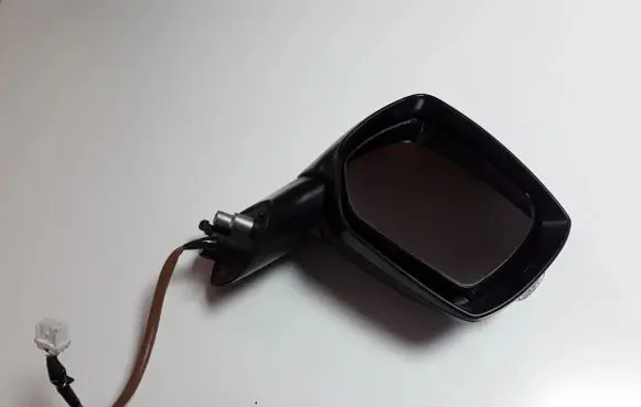 Subaru Impreza IV Front door electric wing mirror E13027507