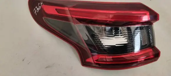 Nissan Qashqai Rear/tail lights 26550HV00A