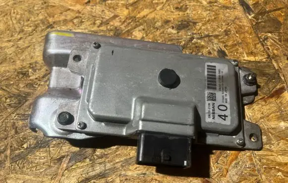 Nissan Navara D23 Gearbox control unit/module EMU30210N