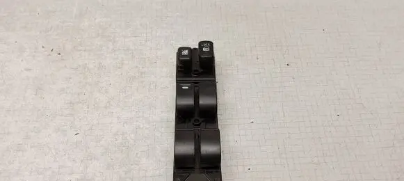 Mitsubishi Outlander Electric window control switch 8608A060 C8DD601M
