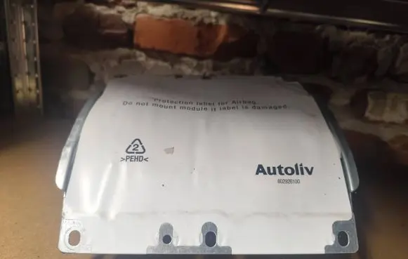 Volvo C30 Passenger airbag 8623351