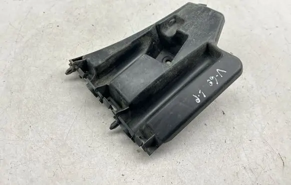 Front bumper mounting bracket