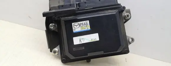 Mazda CX-5 Engine control unit/module PEAX18881E E6T65776H5