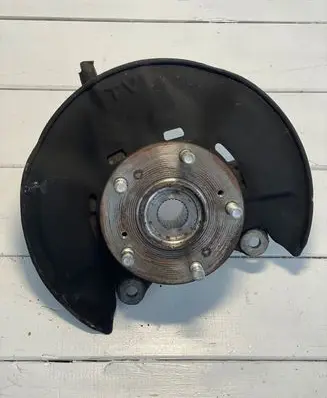 Honda Civic IX Front wheel hub