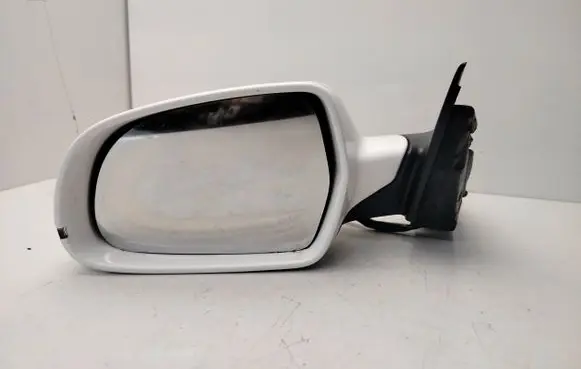 Audi A3 S3 8P Front door electric wing mirror