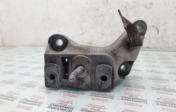Volkswagen Sharan Gearbox mounting bracket 7M3399135A