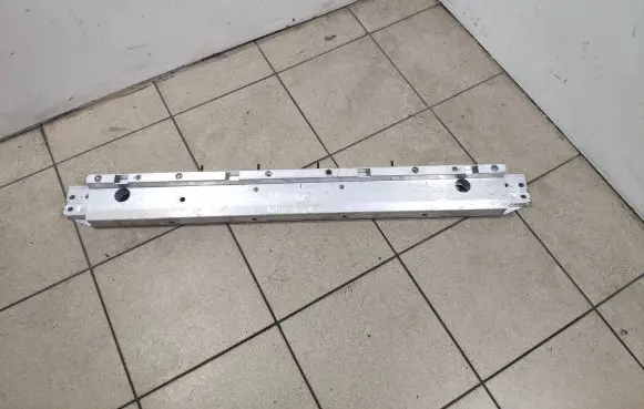 Radiator support slam panel bracket