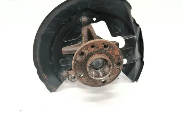 Volvo XC60 Front wheel hub 7G913K171M