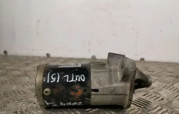 Mitsubishi Grandis Starter motor M000T20672