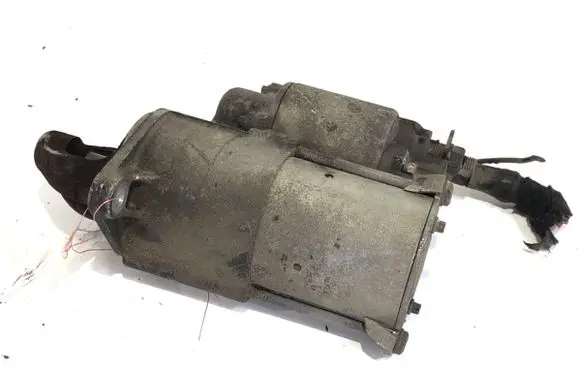 Opel Astra H Starter motor 55556092