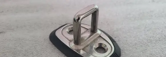 Audi A8 S8 D3 4E Front door lock loop/hook striker 4E0837033A
