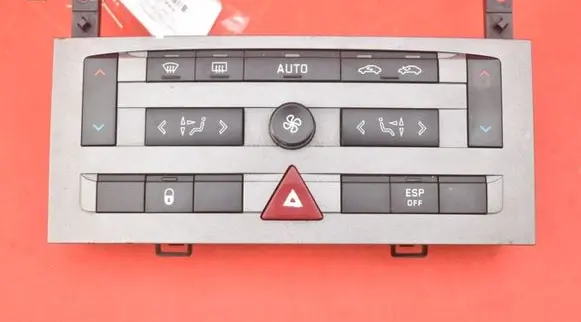 Peugeot 407 Climate control unit 96573322YW01