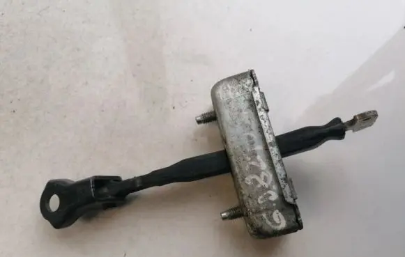 Toyota Corolla Verso E121 Rear door check strap stopper