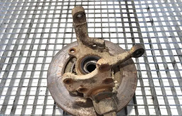 Opel Frontera A Front wheel hub spindle knuckle