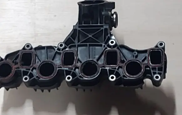 Volkswagen Caddy Intake manifold 1051359S03