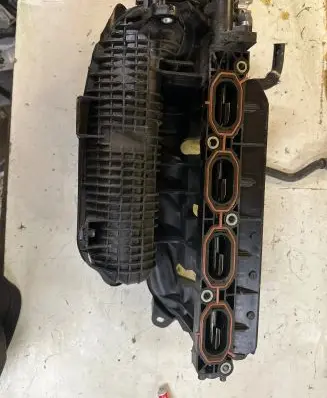 Nissan Qashqai Intake manifold 3YM1A