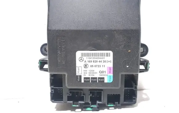 Mercedes-Benz A W169 Door control unit/module A1698204326