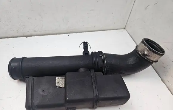 Mercedes-Benz E W211 Intercooler hose/pipe A2115282382 A2115280308