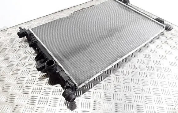 Ford Kuga I Coolant radiator 8V418C342AD