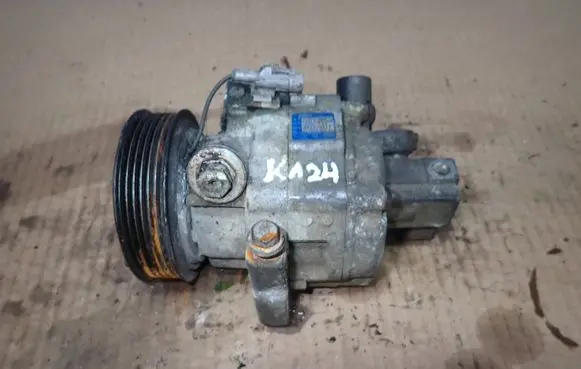 Peugeot 107 Air conditioning (A/C) compressor (pump) 883100H010G