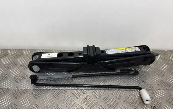 Audi A6 S6 C8 4K Lift Jack 4K8011031A