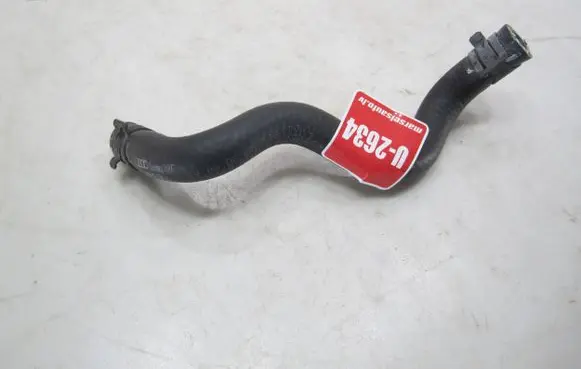 Volkswagen Tiguan Engine coolant pipe/hose 04L131850A