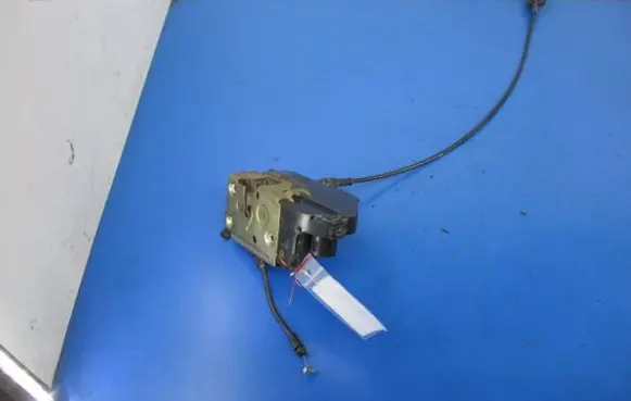 Renault Scenic II - Grand scenic II Front door lock