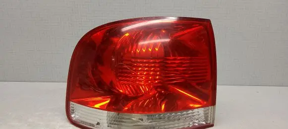 Volkswagen Touareg I Rear/tail lights 7L6945095K 28250159376 28259004