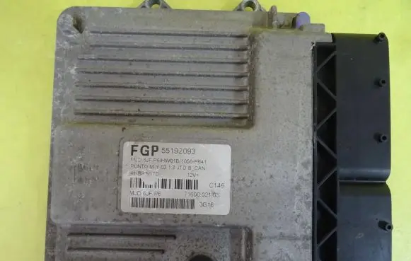Fiat Punto (188) Engine control unit/module 55192093