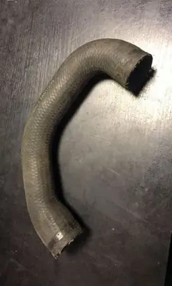 Engine coolant pipe/hose