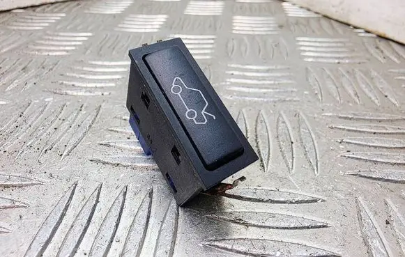 BMW X5 E53 Tailgate opening switch 8365579 61318365579