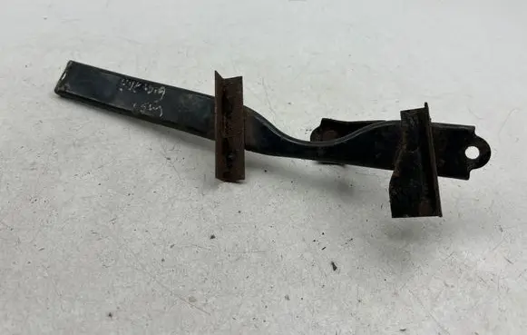Toyota Avensis T250 Battery bracket 