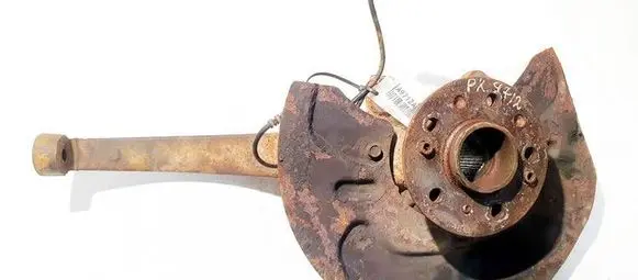 Front wheel hub