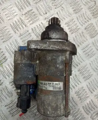 Volkswagen PASSAT B6 Starter motor 02M911023N TS18E3