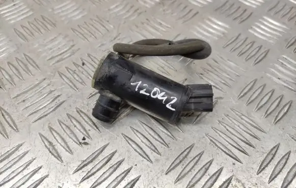 KIA Sportage Windshield washer spray nozzle 985102S000