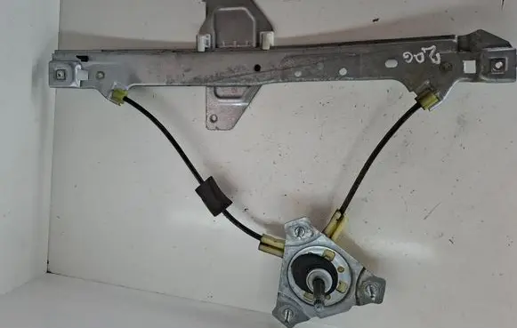 Citroen C3 Rear door manual window regulator 9683128980