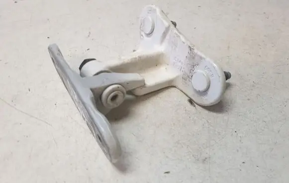 Mercedes-Benz ML W166 Rear door upper hinge 