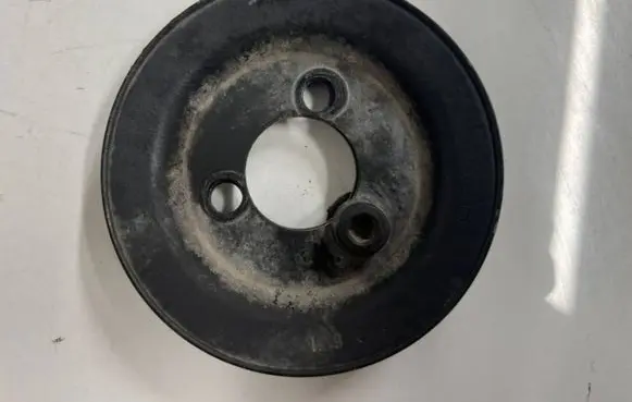 Volkswagen PASSAT B5 Water pump pulley 058121031b 058121031c