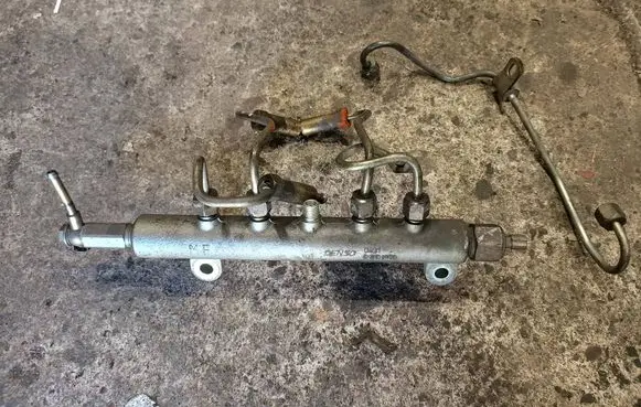 Nissan Almera N16 Fuel main line pipe 