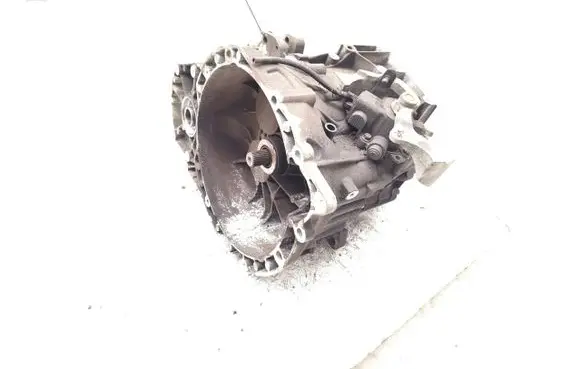 Ford Kuga II Manual 6 speed gearbox AV4R7002BB TIGB1