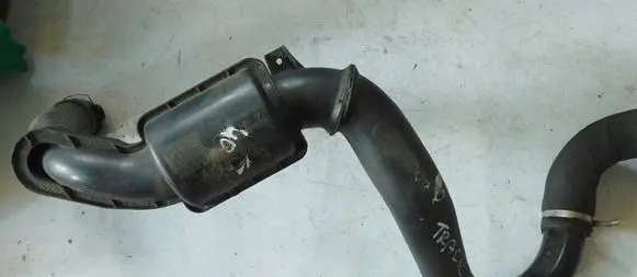 Intercooler hose/pipe