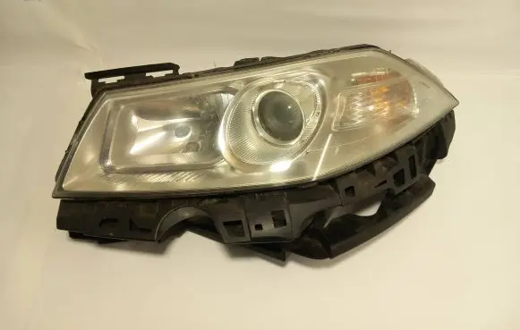 Renault Megane II Headlight/headlamp 82004127743A